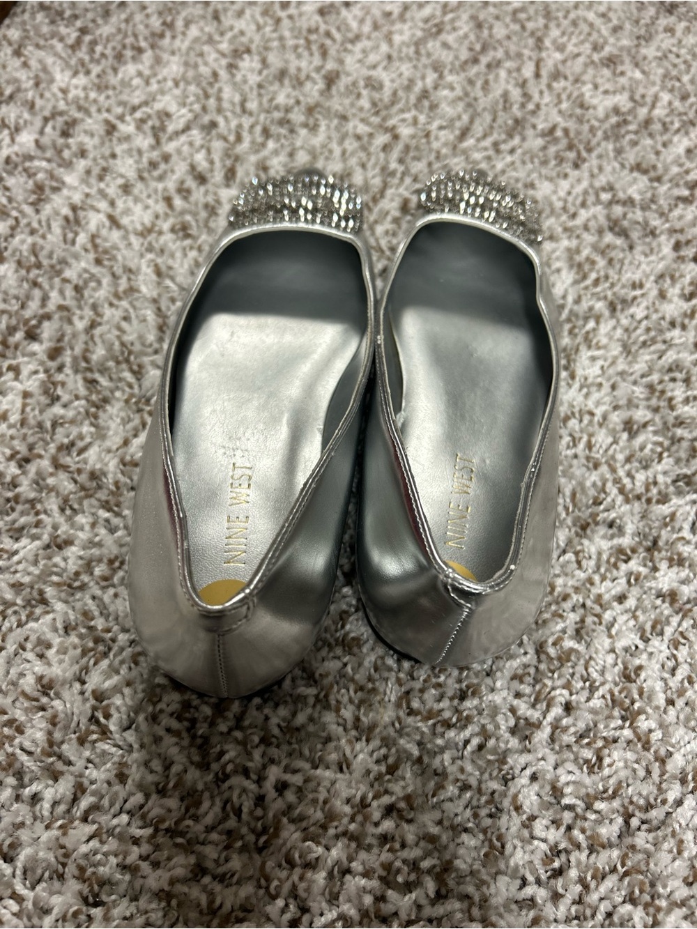 Nine West Women's Jesike Silver Pointy Toe Flats  Sz 8 Embellished Buckle Bling - Picture 6 of 7